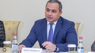 Քննչական կոմիտեի նախագահ Արթուր Պողոսյանն ընդունել է Հայաստանում Մեծ Բրիտանիայի և Հյուսիսային Իռլանդիայի Միացյալ Թագավորության դեսպանին